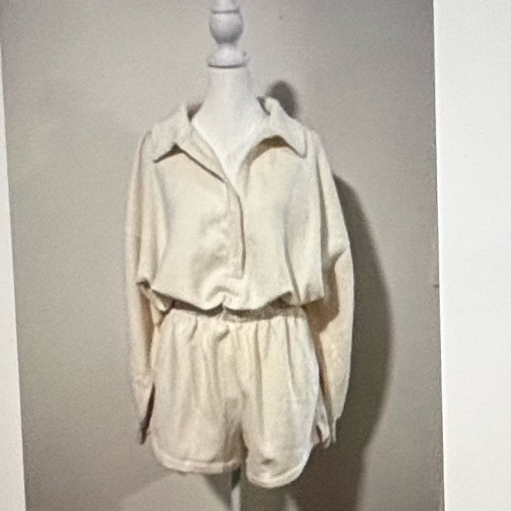 A&F Cute Fleece Romper-EUC - Picture 1 of 6